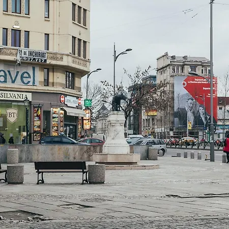 Old Town View Apartman Bukarest