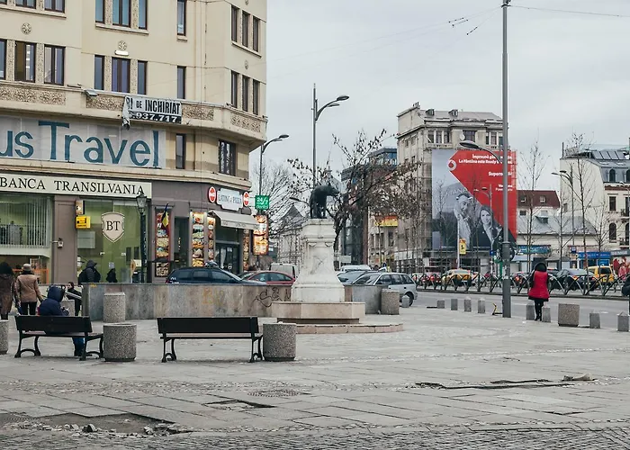 Old Town View Апартаменти Бухарест